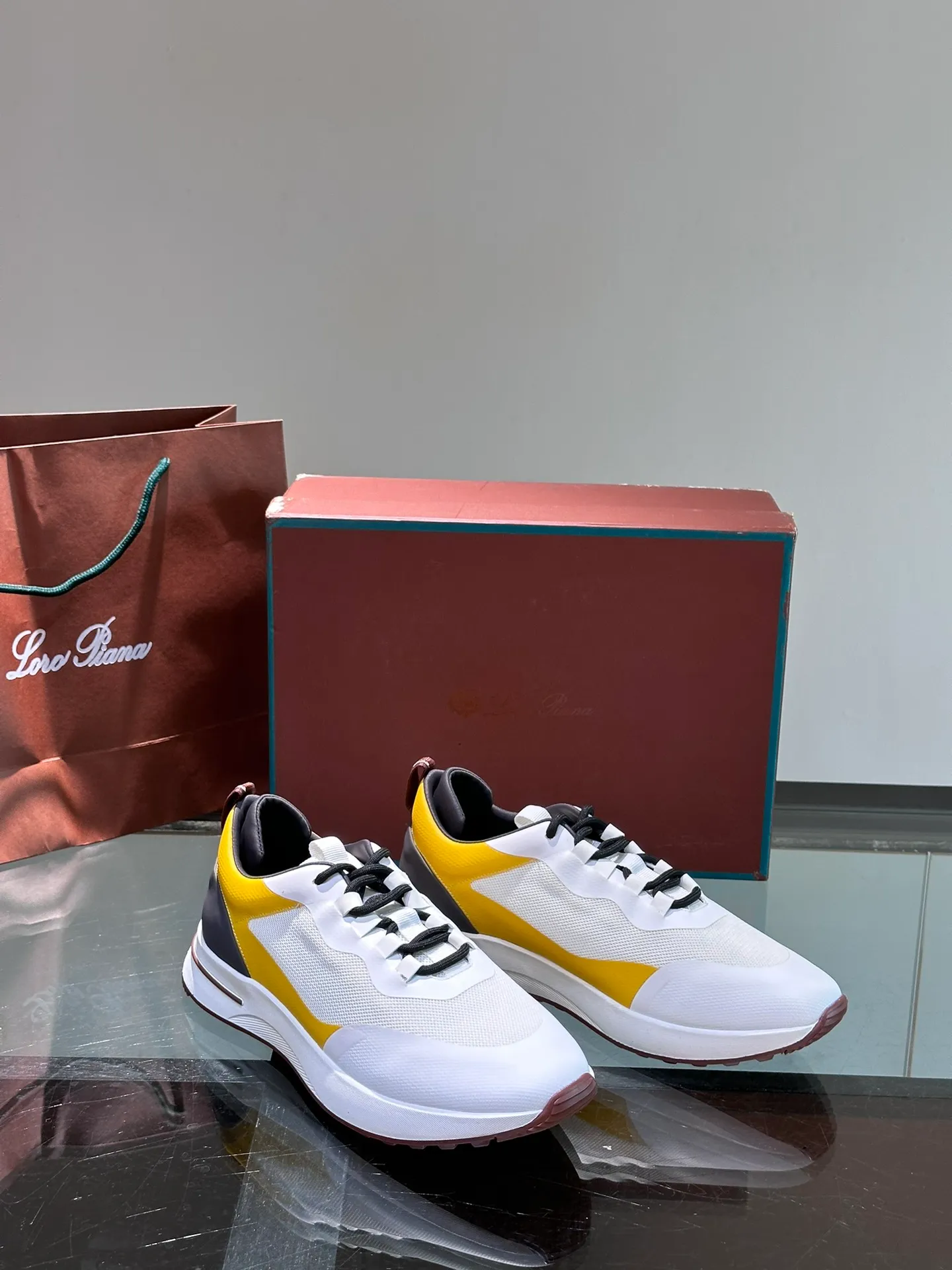 Factory price: 540💰Loro men's shoes💰iana niche Loro classic jogging shoes, men's lace-up casual shoes and sneakers, high-quality lightweight and comfortable fabrics, suitable for outdoor leisure, the color scheme is young and energetic, and it looks great with sportswear or casual suits! Size: 39-45 (46 customized)